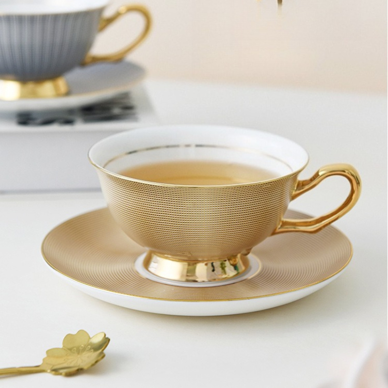 Avrupa Kahve Kupa Seti Kemik Ç - Luxury Gift Set incelemesi ve fiyatı
